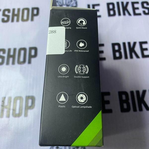 ROCKBROS smart LED rear light Q2S model for night riding.