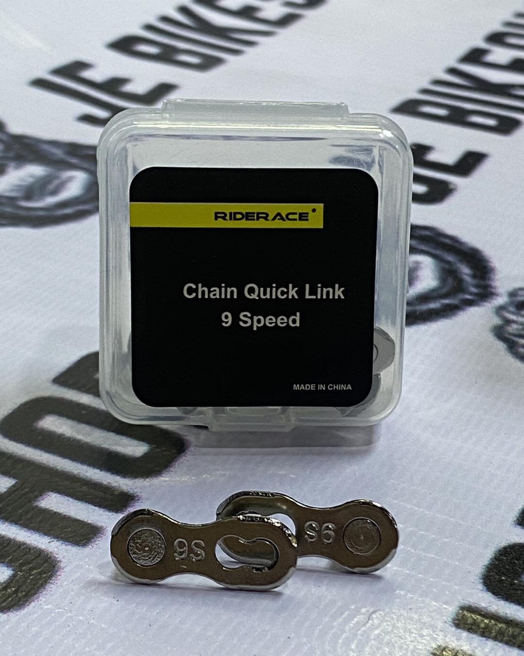 Universal quick link for Shimano, SRAM, and KMC chains