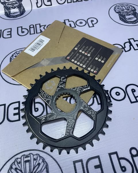 94/96 BCD narrow wide chainring, compatible with 4-bolt cranksets.