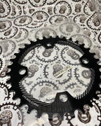 Narrow wide chainring 96 BCD for precise shifting performance.