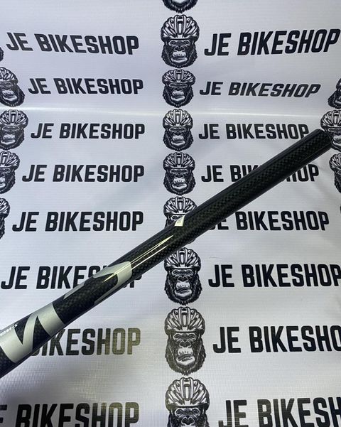 Sworks alloy handlebar with comfortable -9 backsweep