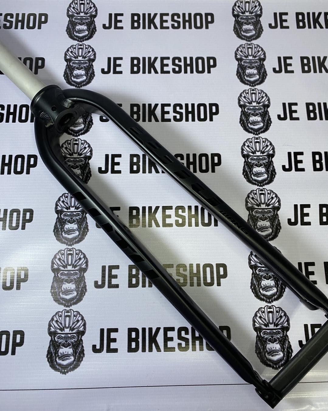 Lutu Wang MTB fork 27.2mm glossy black for mountain bikes