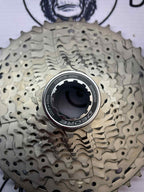 STRAIGHT M5100 11 SPEED UPKIT WITH M5100 COGS 42T AND SHIMAN0 HG601 11S CHAIN