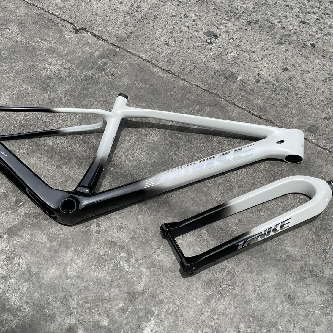 Tanke TK5 full carbon MTB frame 29-inch, boost, white black, Small & Medium