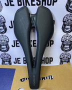 Giant Approach Selle saddle with Uniclip for MTB and road bikes.