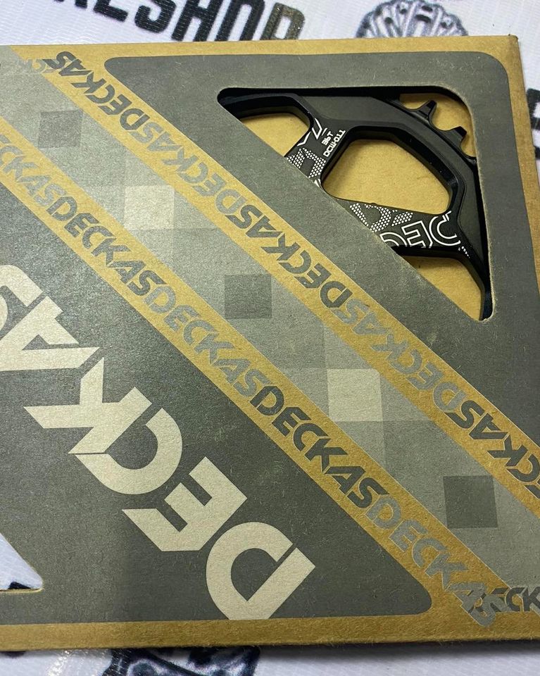 Deckas Shimano 36T narrow wide chainring for MTB bikes.