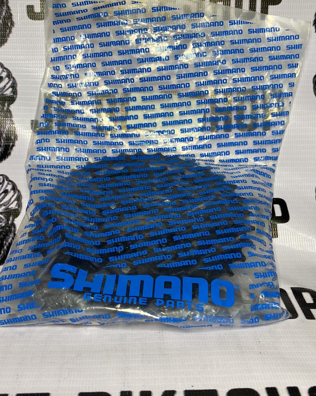 Shimano TX CS-HG200 8-speed Hyperglide cassette 12-32T for MTB and road bikes