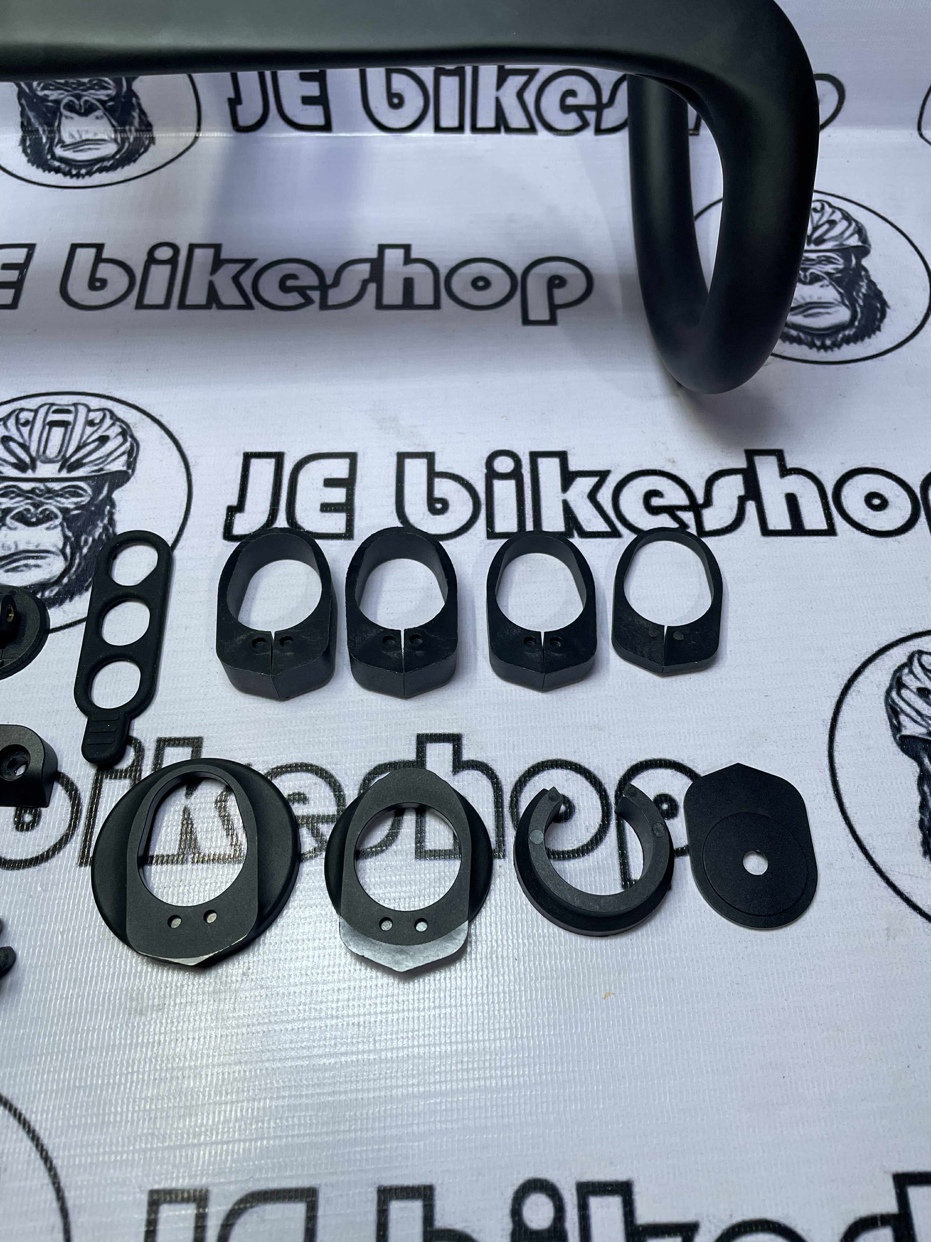 KOCEVLO ALMERA CARBON INTEGRATED DROP BAR 100 X 400 MM