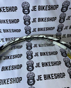 29-inch SAGMIT Brooklyn wheels, 32-hole, sold in pairs with eyelets.