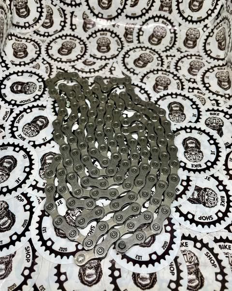 Complete Shimano CUES U6000 SGS 11 speed upkit with Deore M5100 11-42T cogs and HG601 chain