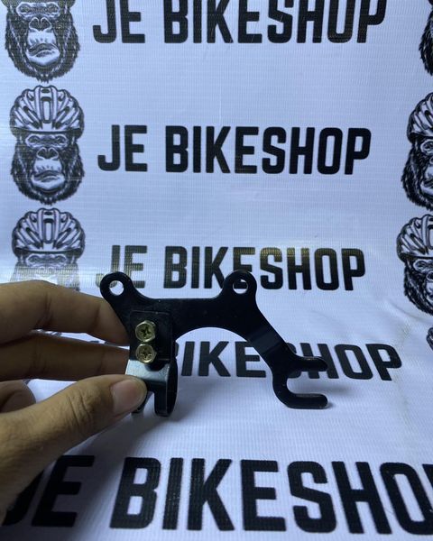 Bike disc brake adapter for front and rear calipers