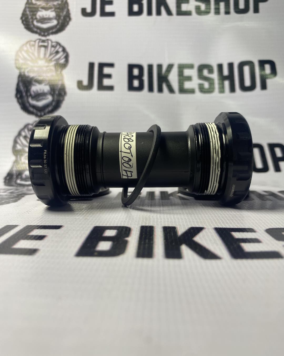 PRO-WHEEL Hollow-Tech bottom bracket Shimano inspired design.