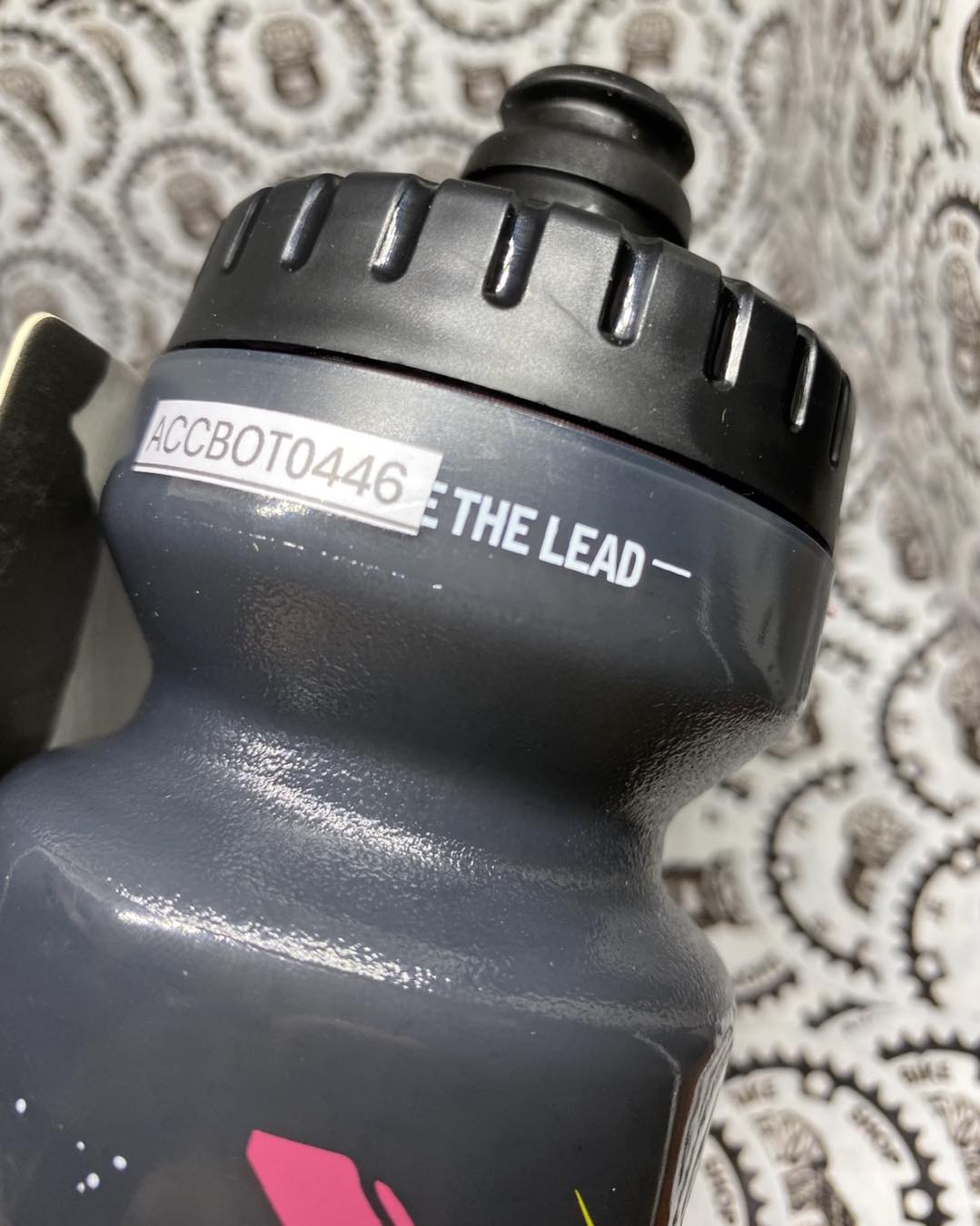 RAPHA X CANYON SRAM MADE BY SPECIALIZED U.S.A. “ TAKE THE LEAD “ ART WORK CYCLING WATER BOTTLE “