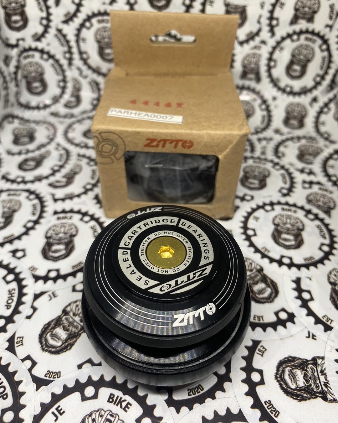 ZTTO HEADSET NON TAPERED FRAME TO TAPERED FORK CONVERSION ( ADAPTER )