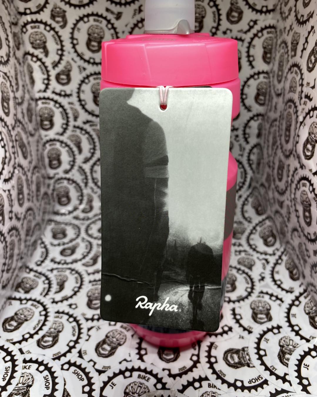 ORIGINAL RAPHA X CAMELBAK  HOT PINK  CYCLING WATER BOTTLE  “PACK LIGHT“ JET VALVE