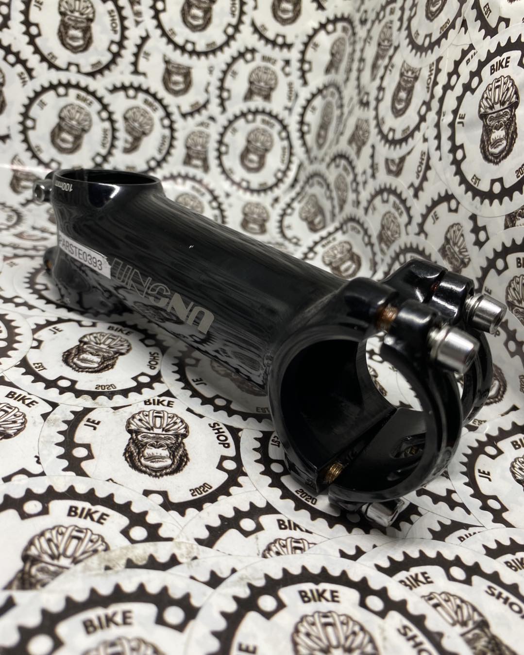 UNO STEM GLOSS LIGHTWEIGHT “ HOLLOW “ ALUMINUM CNC 100 MM OS - 7 DEGREE ( PARSTE0393 )