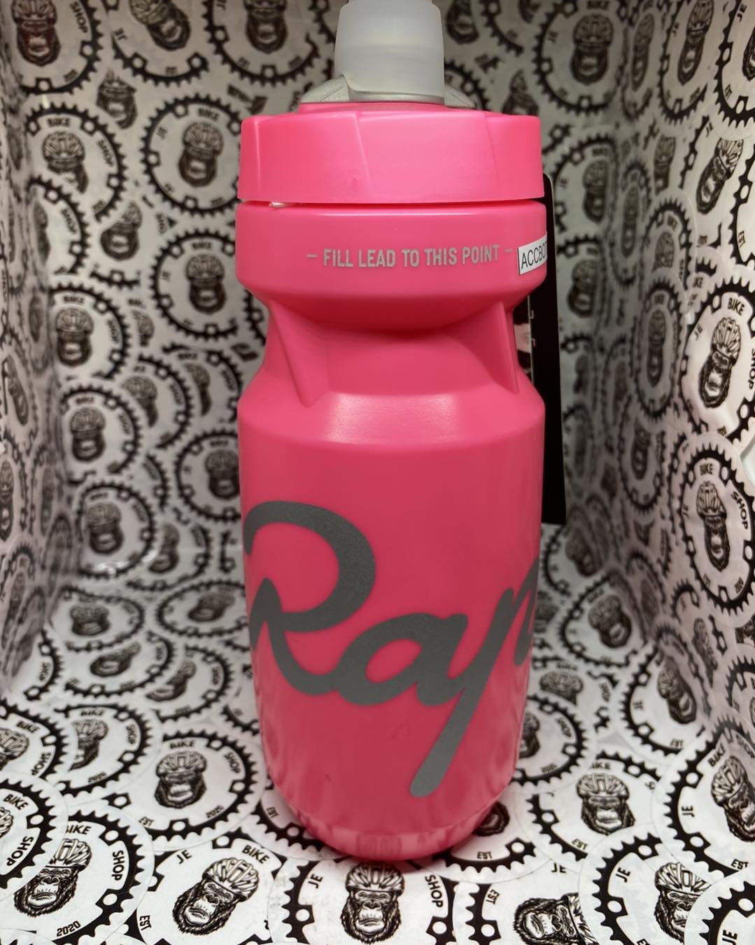 RAPHA X CAMELBACK JET VALVE “ FILL LEAD TO THIS POINT “ HOT PINK  CYCLING WATER BOTTLE ( )