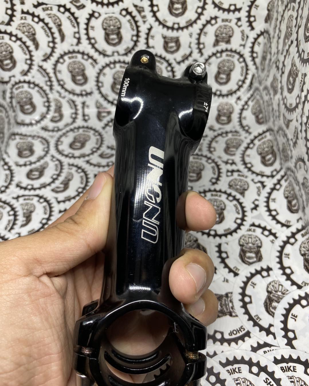UNO STEM GLOSS LIGHTWEIGHT “ HOLLOW “ ALUMINUM CNC 100 MM OS - 7 DEGREE ( PARSTE0393 )