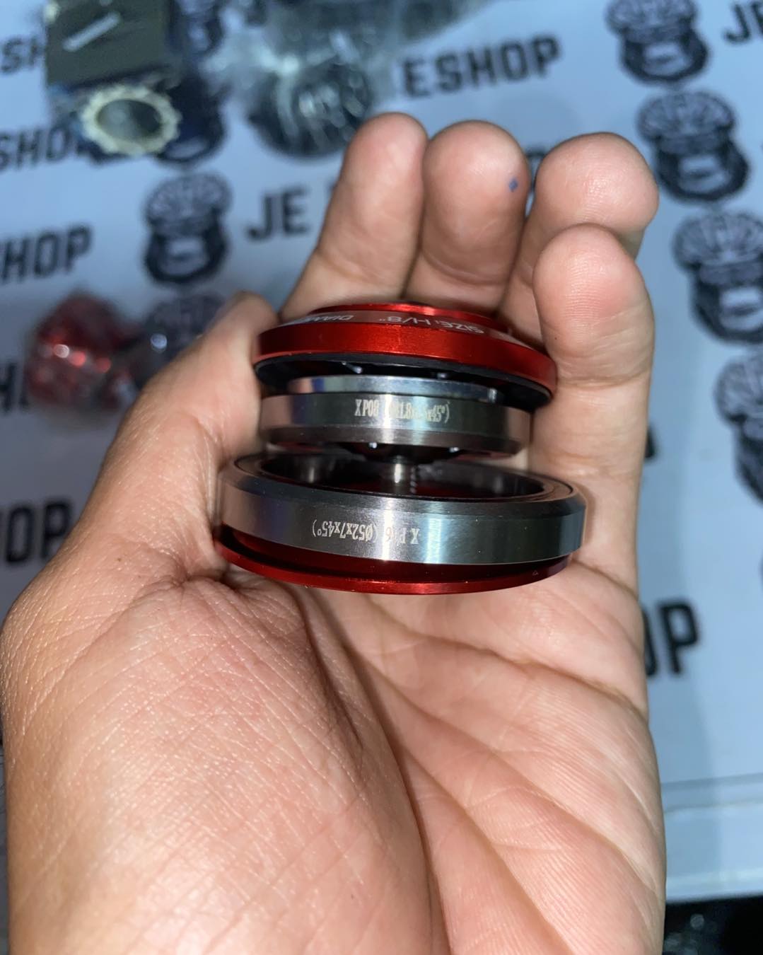 MOUNTAINPEAK HS 08 RED INTEGRATED TAPERED HEADSET RED “ 41.8 x 52 BEARING SIZE“
