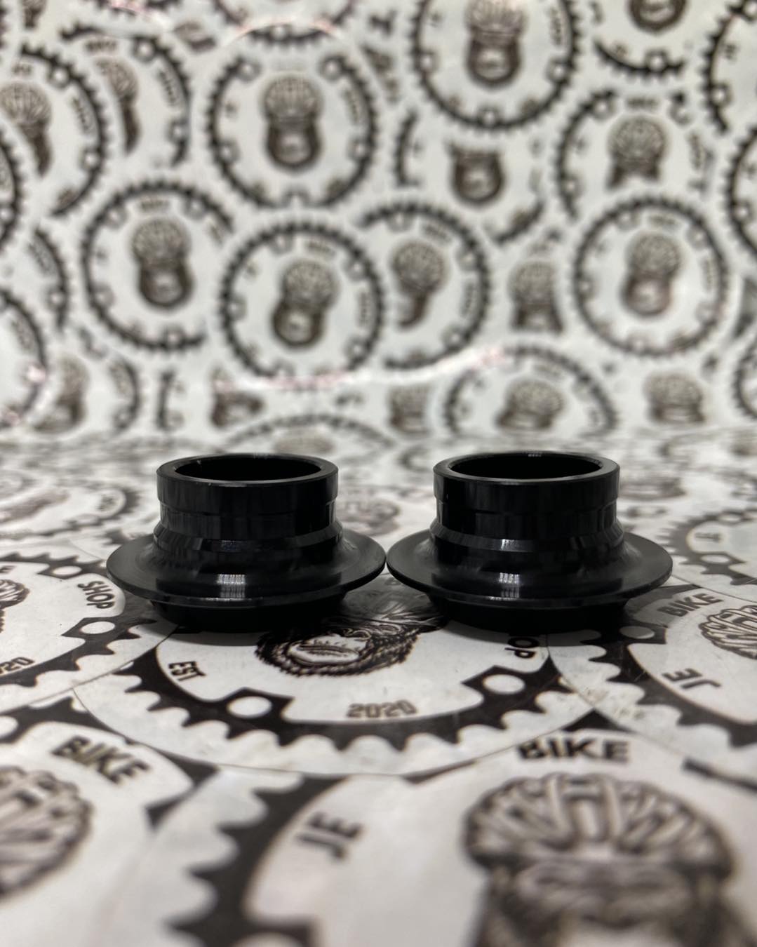 TANKE QR TO THRU AXLE CONVERTER / ADAPTOR