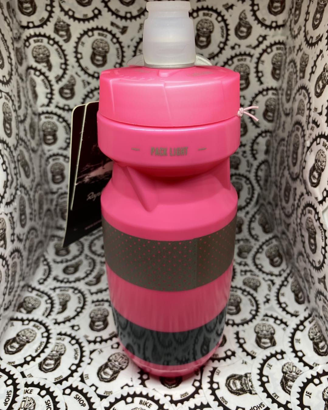 ORIGINAL RAPHA X CAMELBAK  HOT PINK  CYCLING WATER BOTTLE  “PACK LIGHT“ JET VALVE