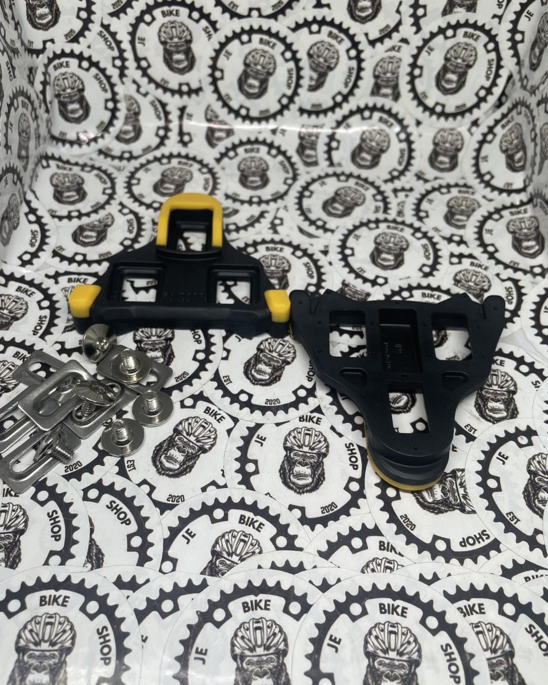 SHIMAN0 SPD CLEAT SET SM - SH11  MULTI RELEASE CLEATS ATTACHMENT