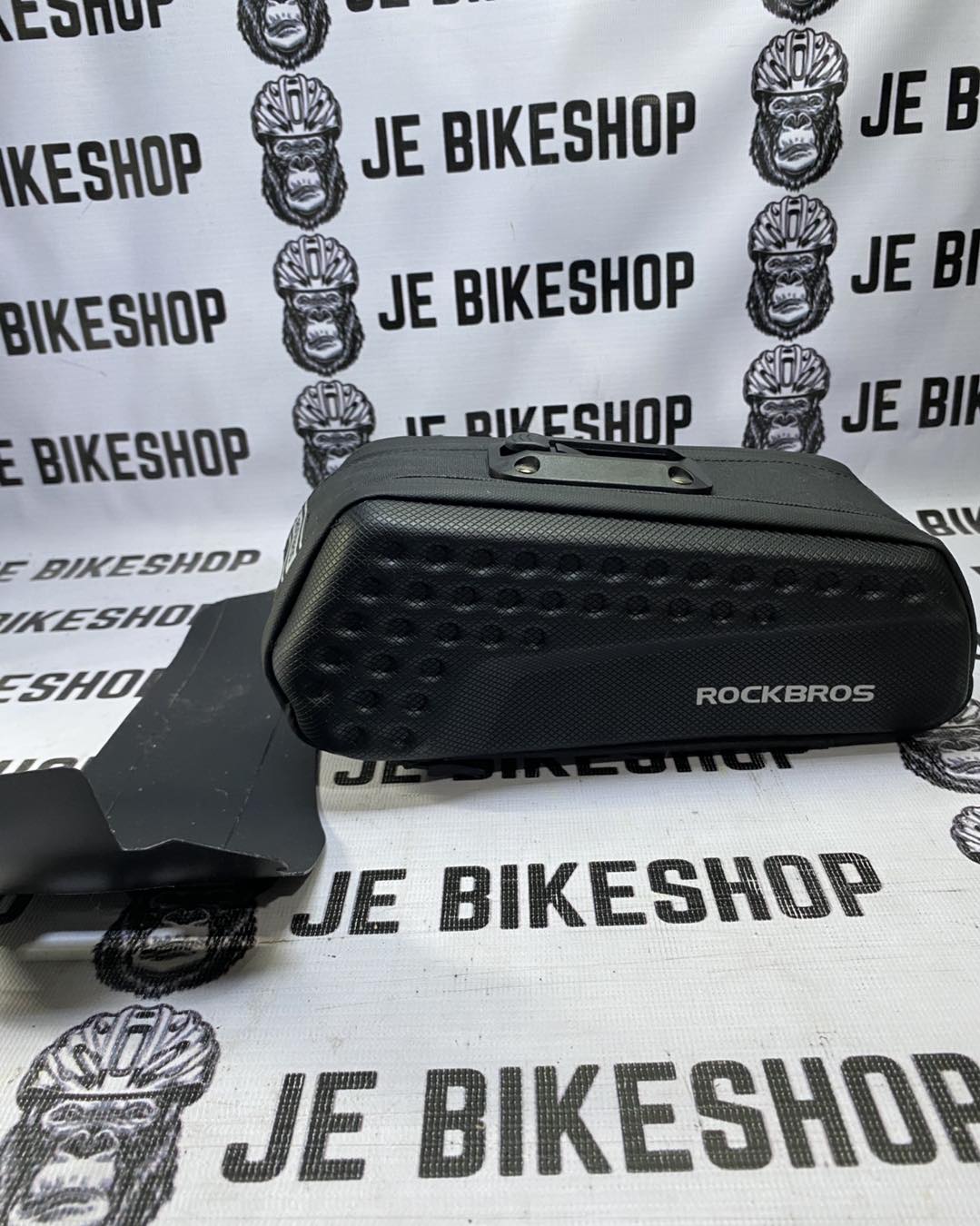 ROCKBROS RAINPROOF / TOUCH SCREEN BIKE BAG