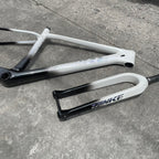 TANKE TK 5, 29ER FULL CARBON V1 THRU AXLE BOOST SIZE “MEDIUM” WHITE BLACK COLOR