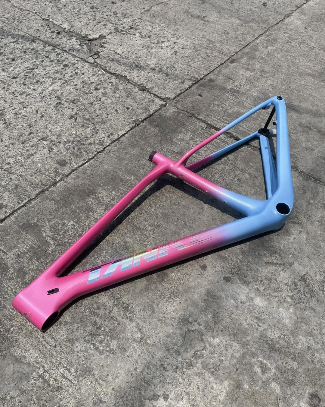 TANKE TK 5 29 ER FULL CARBON V1 THRU AXLE BOOST SIZE SMALL BLUE PINK COTTON CANDY