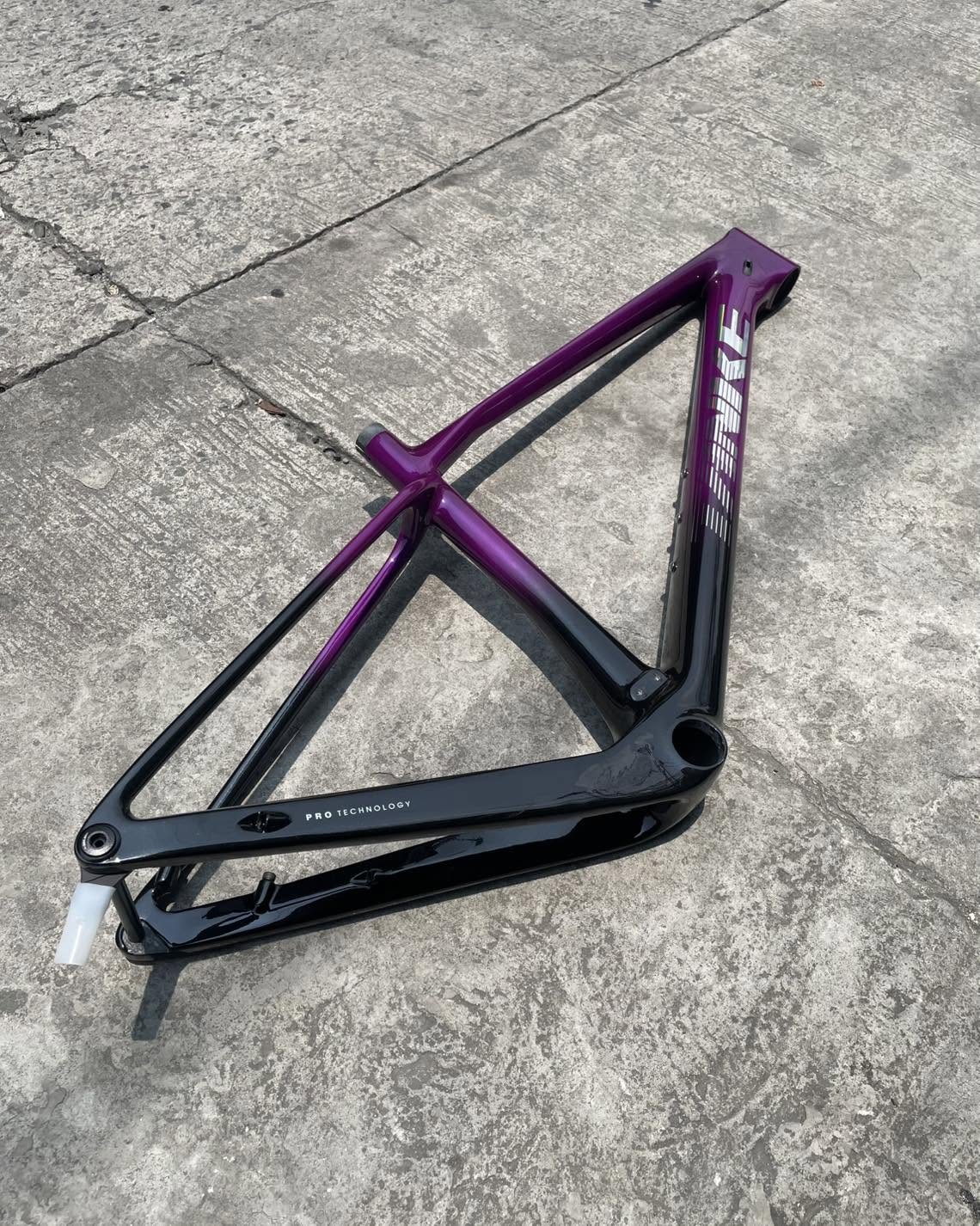 Tanke 29 MEDUIM TANKE TK 5 BLACK VIOLET Frame