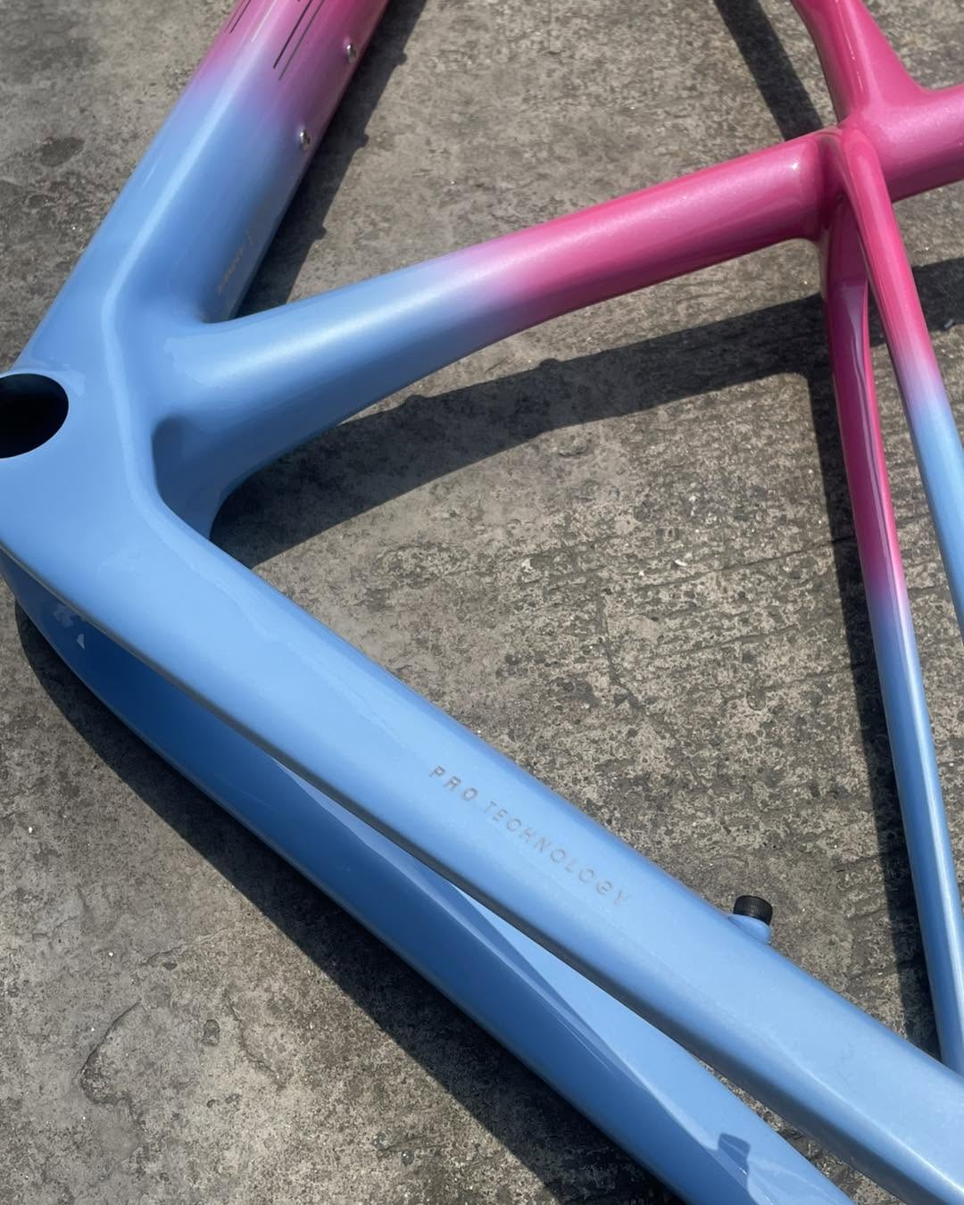 TANKE TK 5 29 ER FULL CARBON V1 THRU AXLE BOOST SIZE SMALL BLUE PINK COTTON CANDY