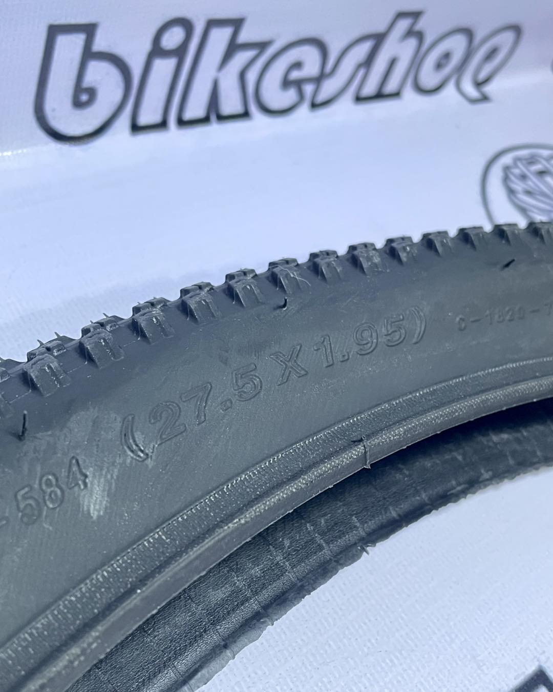CST JET TIRE 27.5 X 1.95
