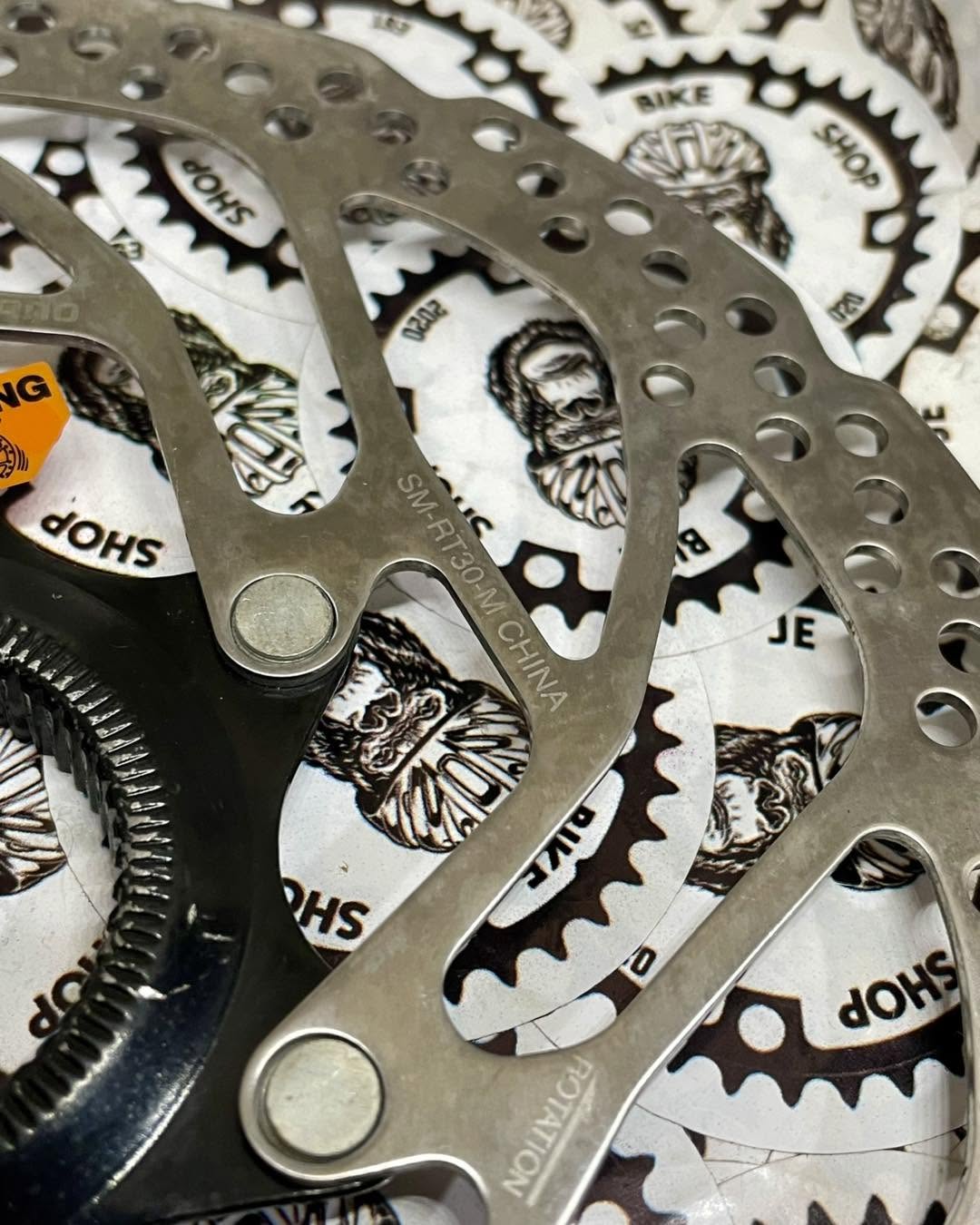 SHIMANO ICE TECHNOLOGIES ROTOR SM RT-30 180 MM PER PIECE