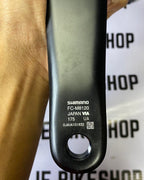 Direct mount Shimano Deore XT crankset for precise shifting and power transfer