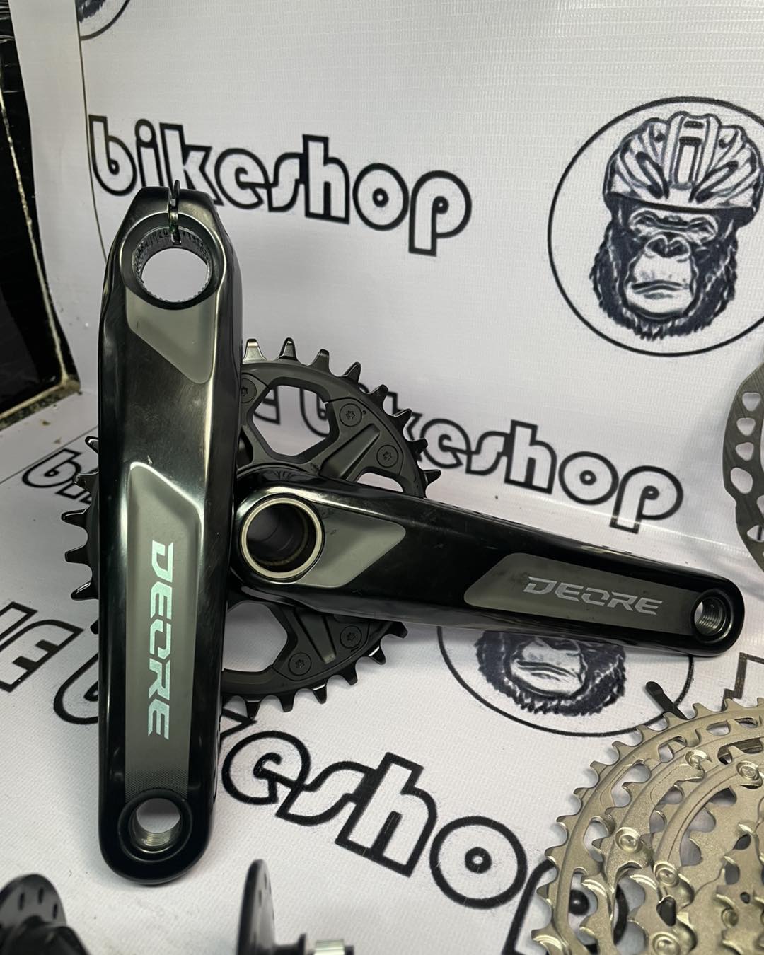 STRAIGHT M6100 GROUPSET ALL IN ALL INCLUDE HUB AND ROTOR