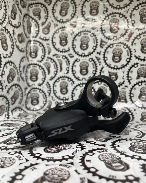 Shimano SLX M7100 bike shifter with complete cable and housing set