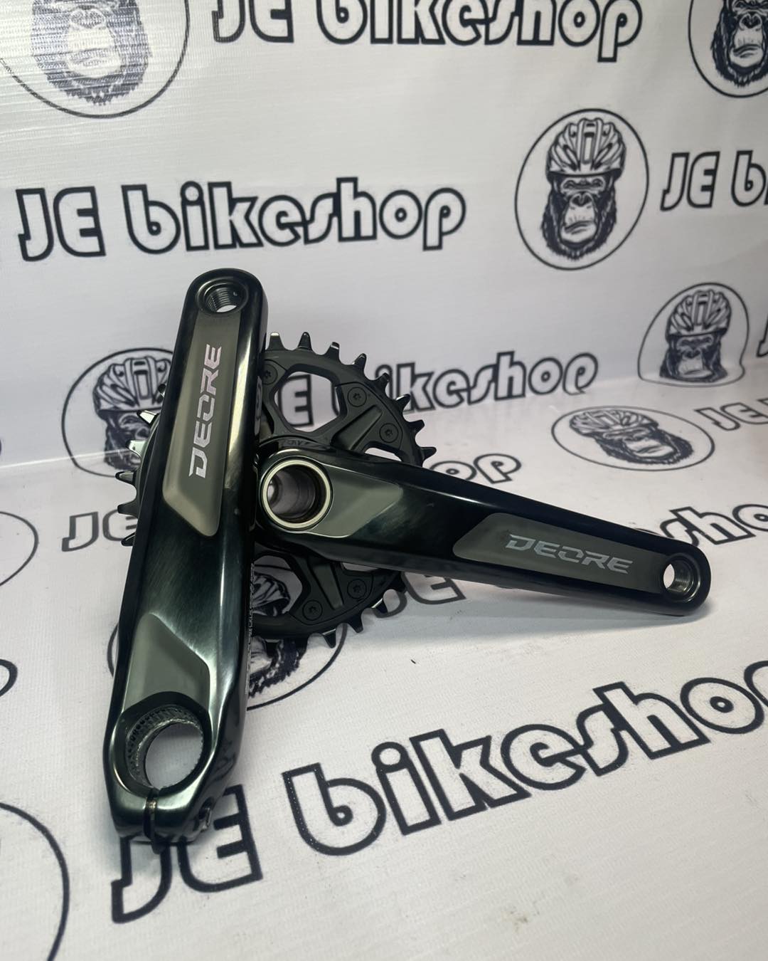 SHIMANO DEORE M6100 CRANKSET ( WITHOUT CRANK CUP )