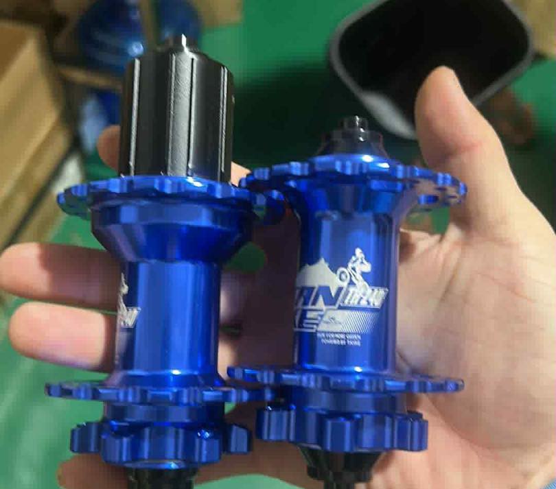 Tanke TH 240 32-hole hubs for MTB with fast release mechanism