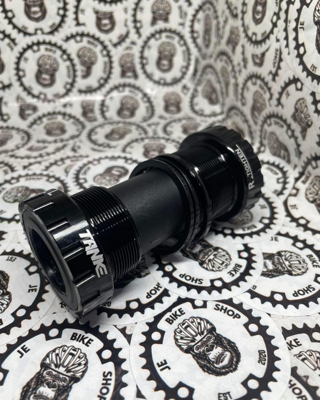 TANKE BOTTOM BRACKET HOLLOWTECH THREADED TYPE BB68