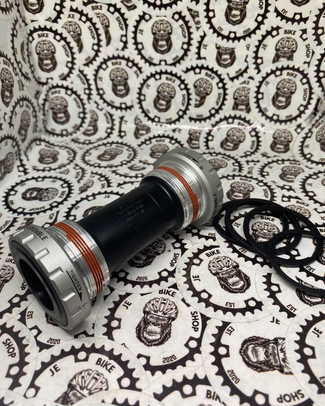 TANKE BOTTOM BRACKET HOLLOWTECH THREADED TYPE BB68