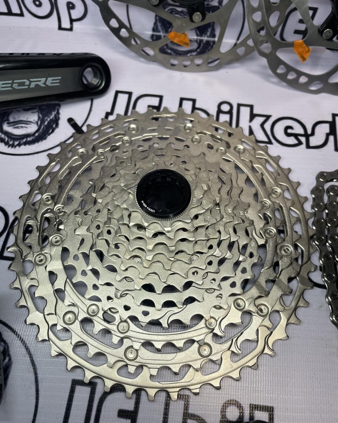 STRAIGHT M6100 GROUPSET ALL IN ALL INCLUDE HUB AND ROTOR