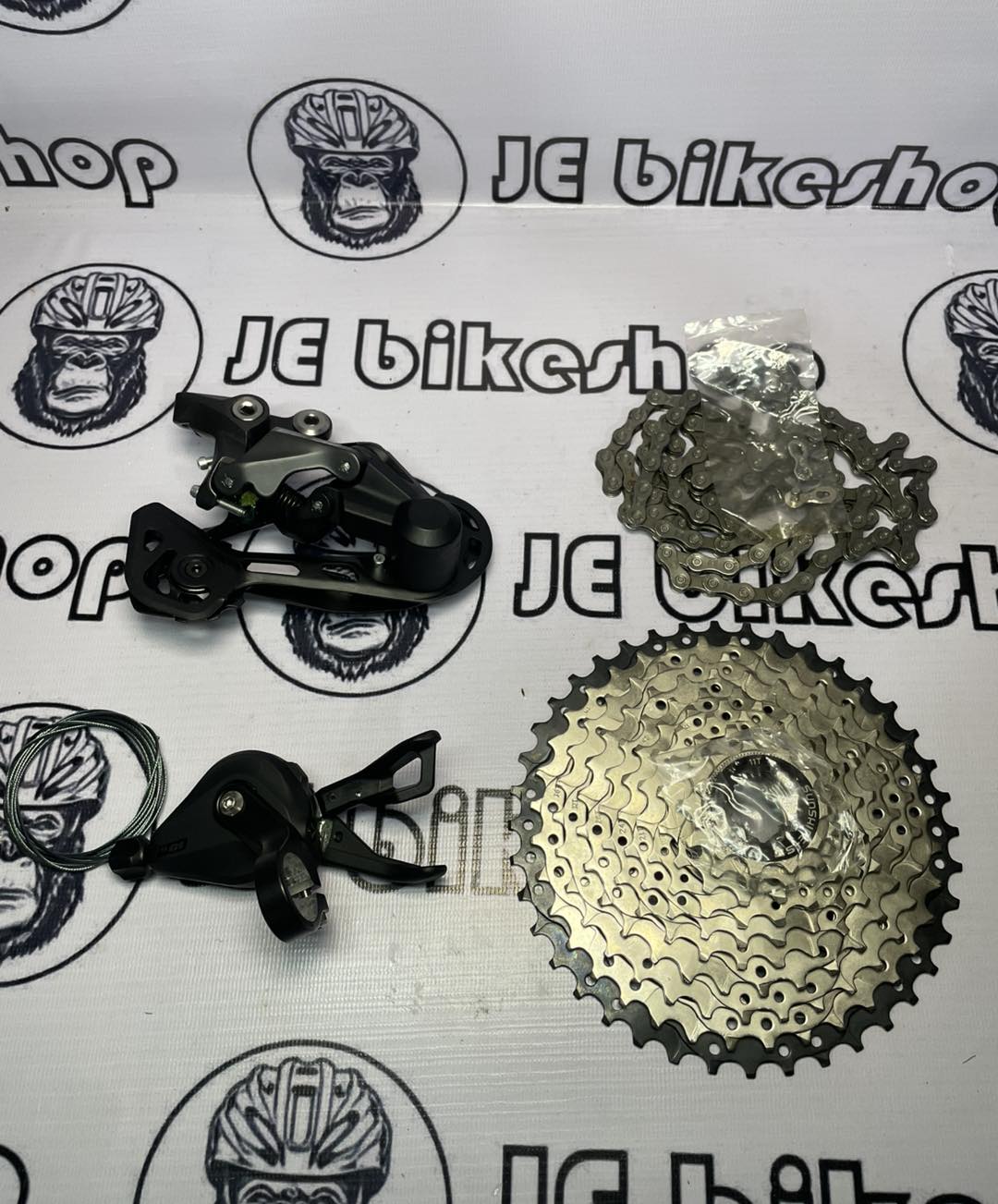 SHIMANO DEORE M4120 10 SPEED UPKIT WITH M4100 COGS 42T AND SHIMANO CN-HG54 CHAIN