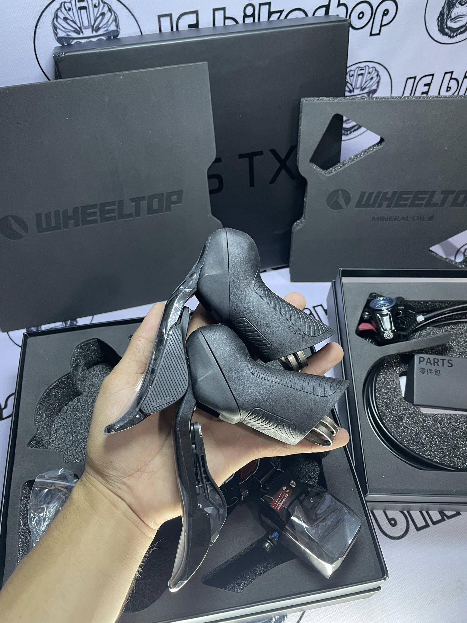 WHEELTOP EDS TX WIRELESS CARBON ROADBIKE DISCBRAKE GROUPSET