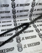 Full carbon 700C rim for rim brake bikes, glossy finish, non-tapered.