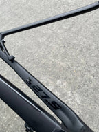 MOUNTAIN PEAK AGILE BLACK RED 27.5 MEDIUM BOOST THRU AXLE