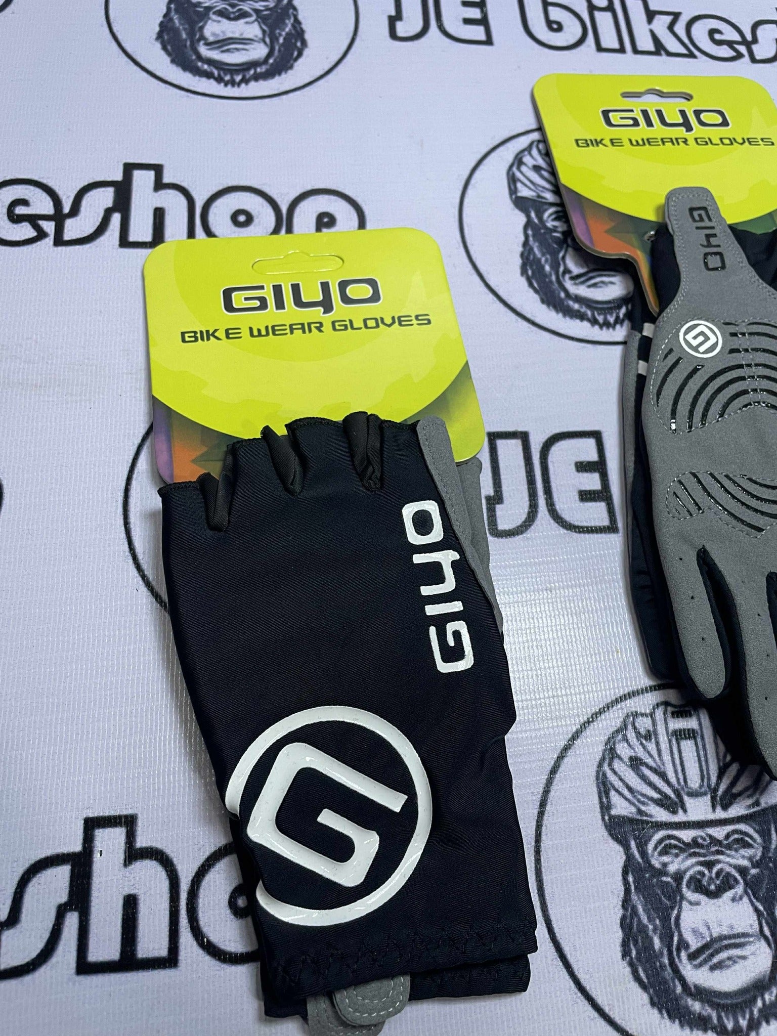 GIYO FULL AND HALF FINGER GLOVES