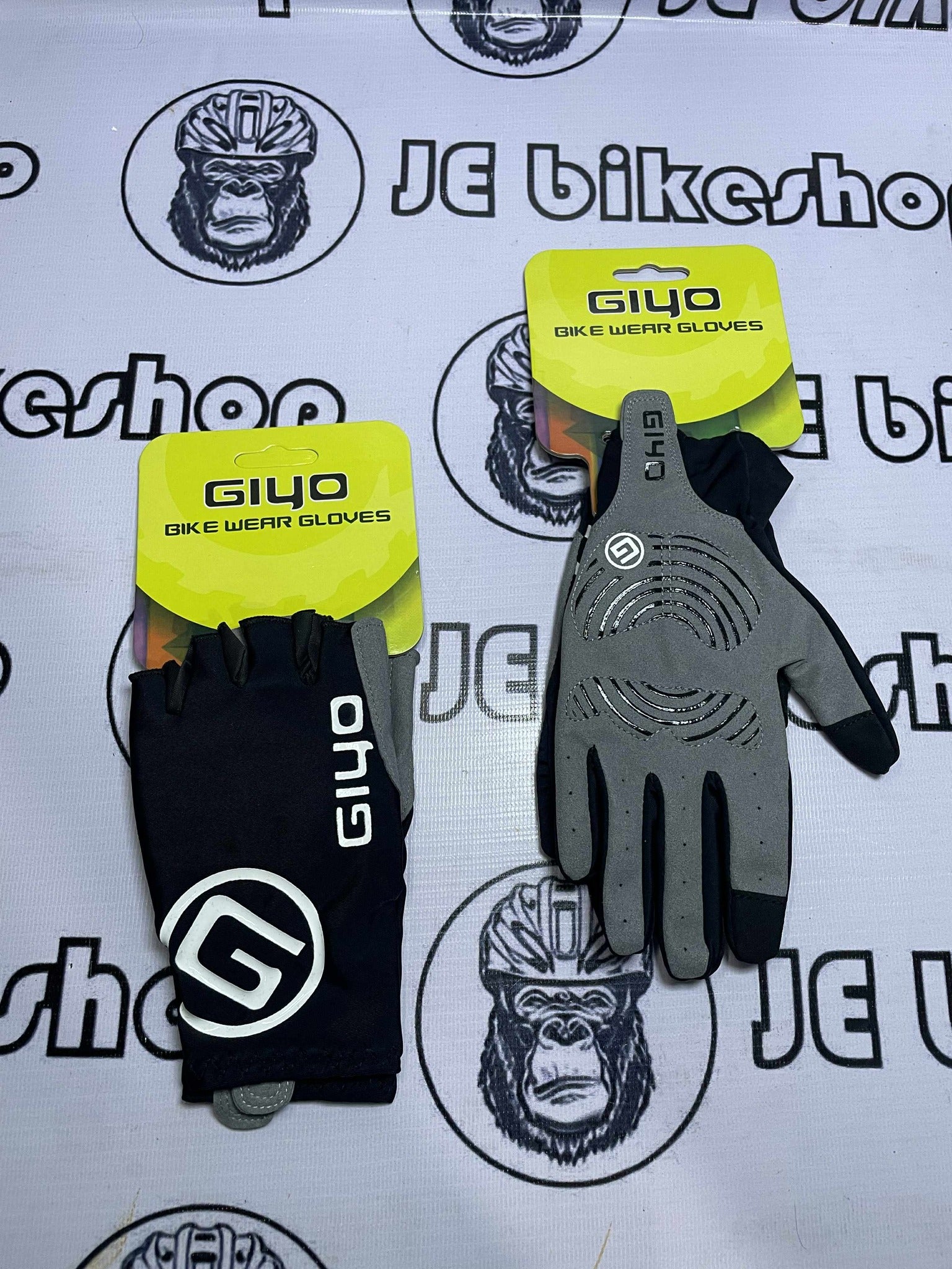 GIYO FULL AND HALF FINGER GLOVES