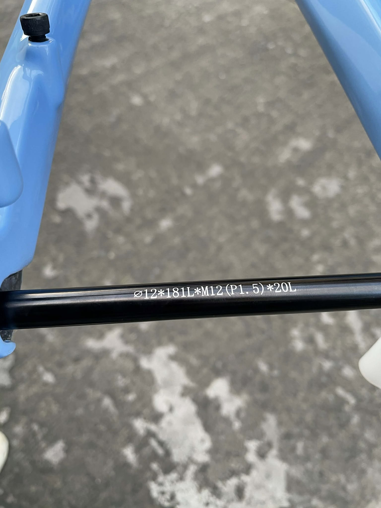 TANKE TK 5, 29ER FULL CARBON V1 THRU AXLE BOOST SIZE “SMALL” BLUE PINK COTTON CANDY