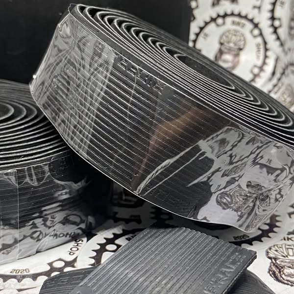 Riderace bartape for road bike handlebars with end plugs