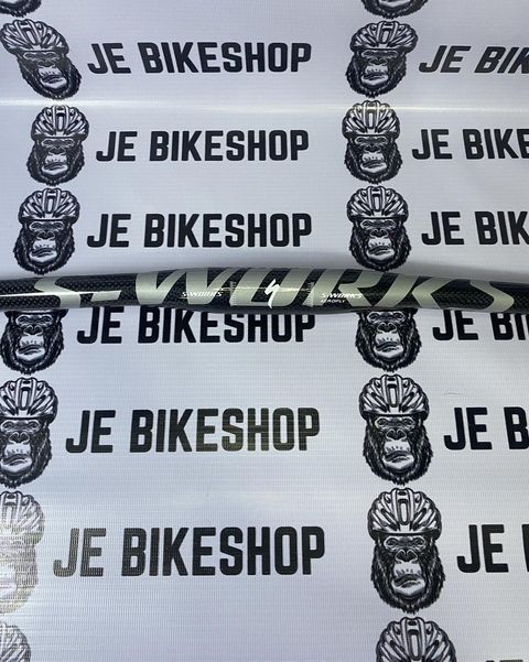 Sworks 720mm glossy black handlebar with -9 backsweep